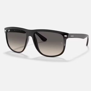 Ray-Ban Man Boyfriend Sunglasses Black Frame 4147 601 60 MM